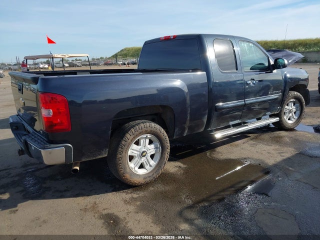 2013 CHEVROLET SILVERADO 1500 1GCRKSE77DZ222524 Photo 3