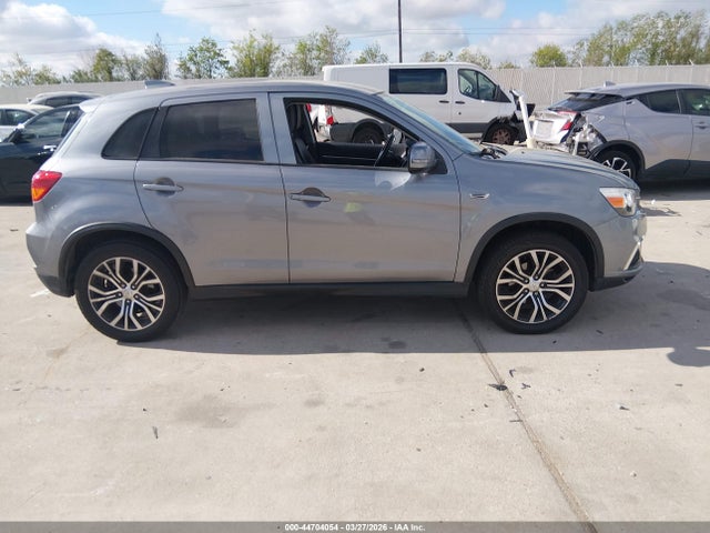 JA4AP3AW6JZ009863 Mitsubishi Outlander Sport 2.4 Se