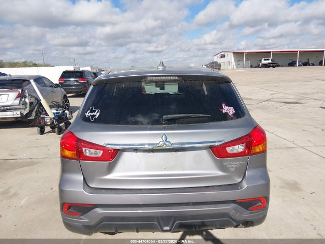 JA4AP3AW6JZ009863 Mitsubishi Outlander Sport 2.4 Se