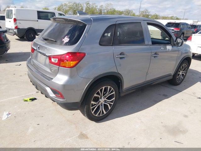 JA4AP3AW6JZ009863 Mitsubishi Outlander Sport 2.4 Se
