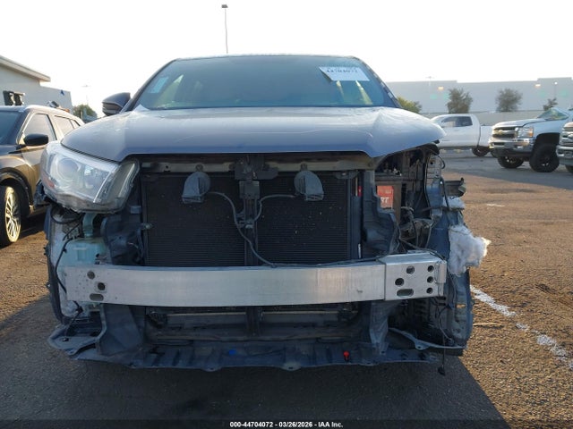 5TDZKRFH7GS169619 Toyota Highlander Le Plus V6
