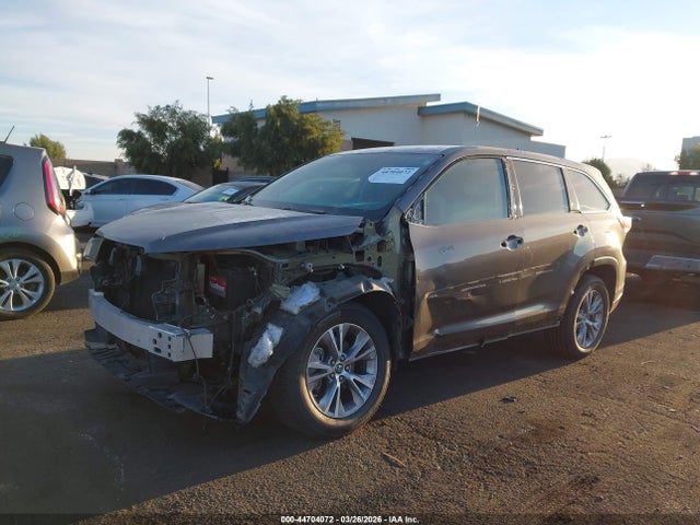 5TDZKRFH7GS169619 Toyota Highlander Le Plus V6