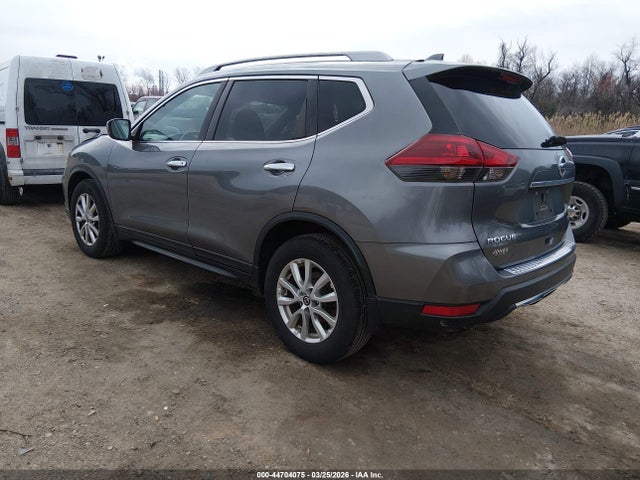 44704075 :رقم المزاد ، 5N1AT2MT3LC725585 vin ، 2020 Nissan Rogue S Fwd مزاد بيع