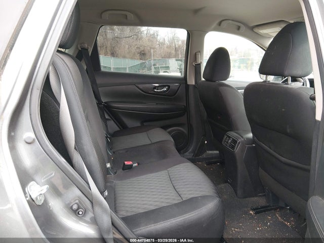 44704075 :رقم المزاد ، 5N1AT2MT3LC725585 vin ، 2020 Nissan Rogue S Fwd مزاد بيع
