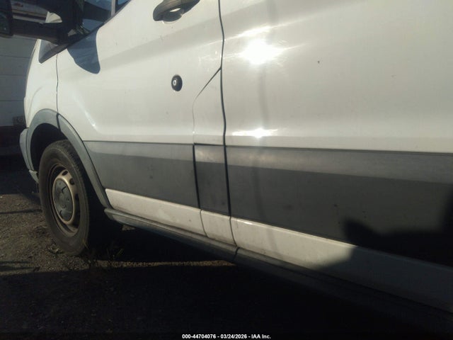 1FTYE2YG8GKA02806 Ford Transit-150