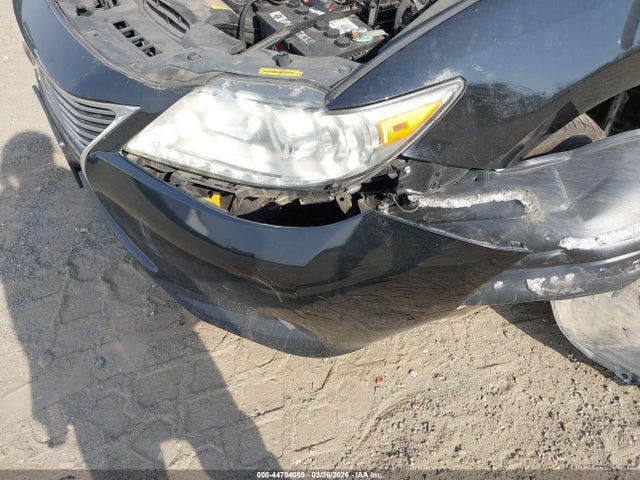 44704089 :رقم المزاد ، JTHBK1GG7D2058742 vin ، 2013 Lexus Es 350 مزاد بيع