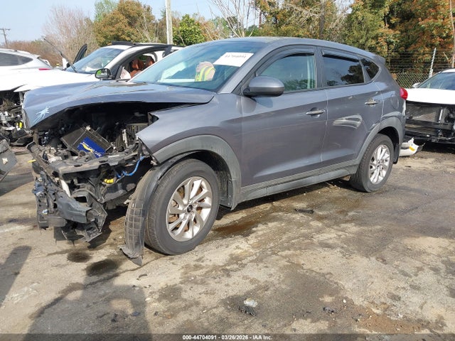 Продаж на аукціоні авто 2016 Hyundai Tucson Se, vin: KM8J23A41GU116095, номер лоту: 44704091