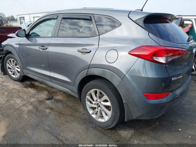 Продаж на аукціоні авто 2016 Hyundai Tucson Se, vin: KM8J23A41GU116095, номер лоту: 44704091