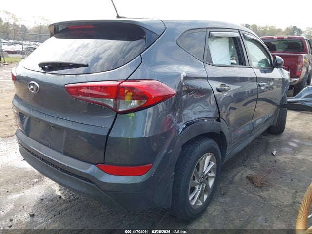 Продаж на аукціоні авто 2016 Hyundai Tucson Se, vin: KM8J23A41GU116095, номер лоту: 44704091
