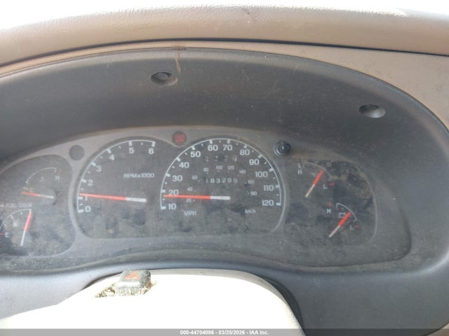 44704096 :رقم المزاد ، 4F4YR12D51TM18818 vin ، 2001 Mazda B2300 Se/sx مزاد بيع