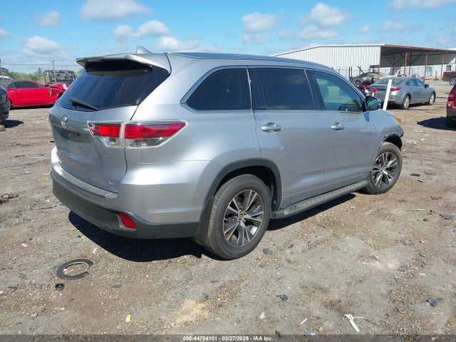 2016 TOYOTA HIGHLANDER 5TDKKRFH7GS504086 Photo 3