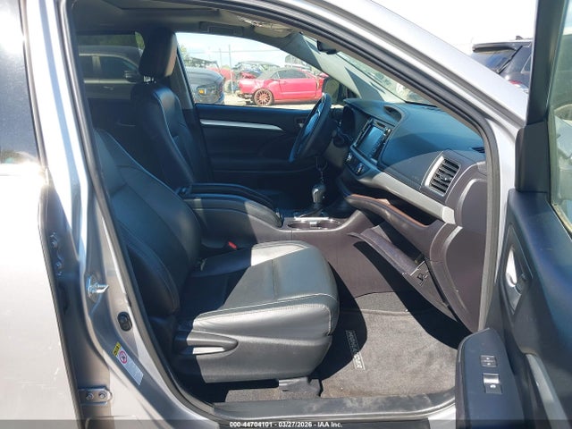 2016 TOYOTA HIGHLANDER 5TDKKRFH7GS504086 Photo 4