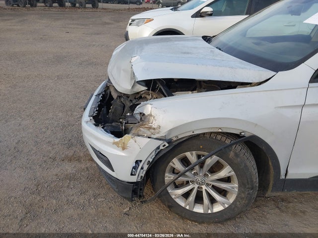 Продажа на аукционе авто 2018 Volkswagen Tiguan 2.0t S, vin: 3VV0B7AX1JM049996, номер лота: 44704124