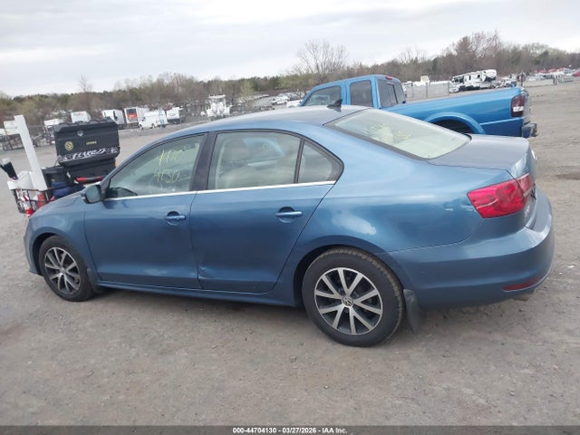 2017 Volkswagen Jetta 1.4t Se მანქანა იყიდება აუქციონზე, vin: 3VWDB7AJ2HM238854, აუქციონის ნომერი: 44704130