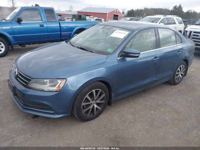2017 Volkswagen Jetta 1.4t Se მანქანა იყიდება აუქციონზე, vin: 3VWDB7AJ2HM238854, აუქციონის ნომერი: 44704130