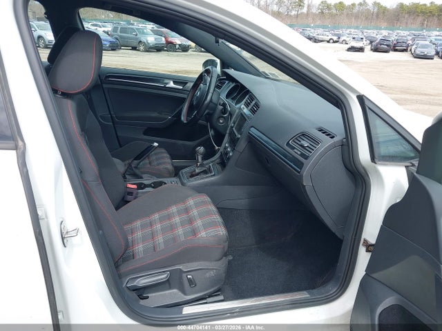 2017 VOLKSWAGEN GOLF GTI 3VW5T7AU7HM063836 Photo 4