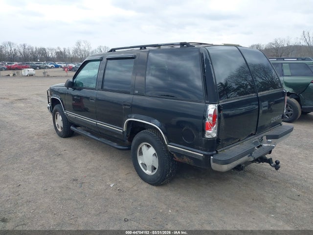1999 CHEVROLET TAHOE 1GNEK13R0XR153779 Photo 2