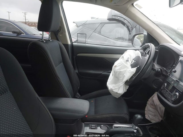 2017 MITSUBISHI OUTLANDER JA4AD3A3XHZ007171 Photo 4