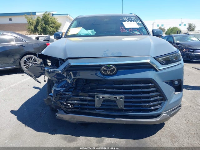 2024 Toyota Grand Highlander Limited მანქანა იყიდება აუქციონზე, vin: 5TDAAAA53RS007231, აუქციონის ნომერი: 44704177