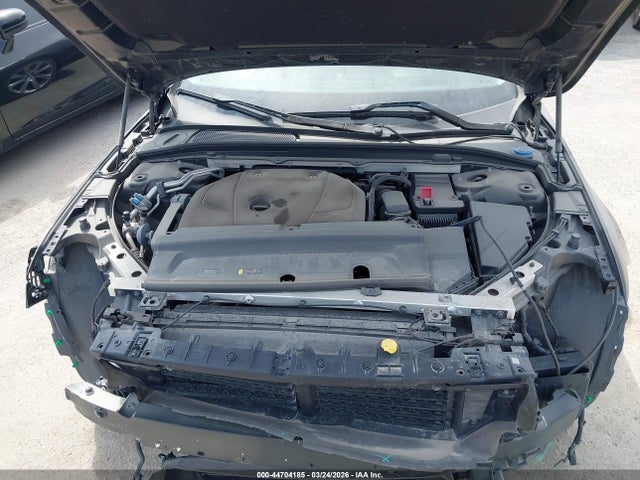 44704185 :رقم المزاد ، YV1A22ML2H1001987 vin ، 2017 Volvo S90 T6 Inscription مزاد بيع