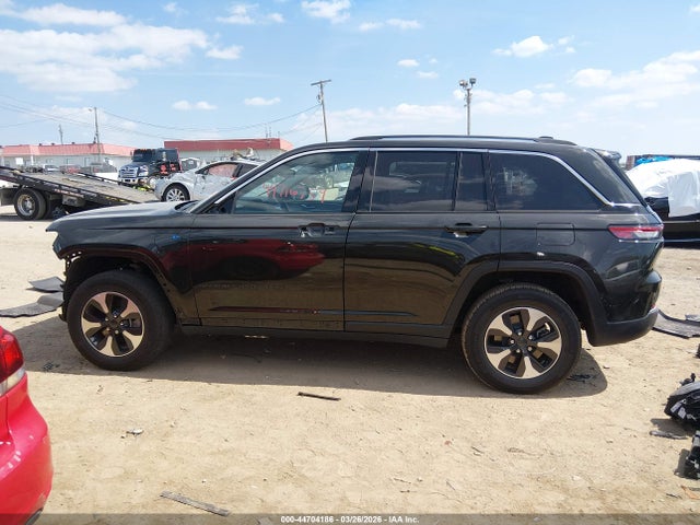2024 Jeep Grand Cherokee 4xe მანქანა იყიდება აუქციონზე, vin: 1C4RJYB66RC719236, აუქციონის ნომერი: 44704186
