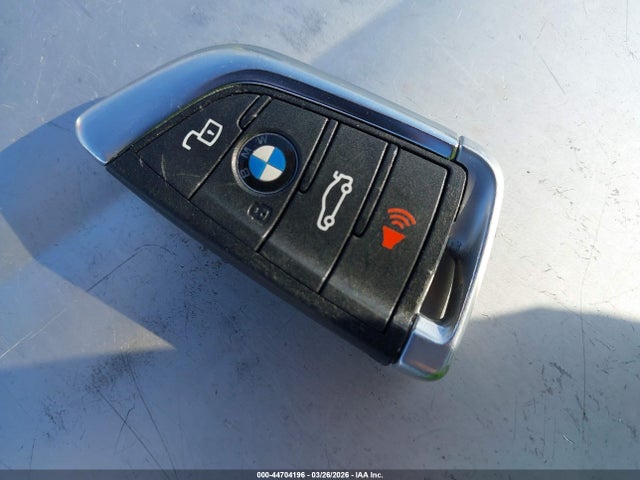 2020 Bmw 330i მანქანა იყიდება აუქციონზე, vin: 3MW5R1J05L8B13532, აუქციონის ნომერი: 44704196
