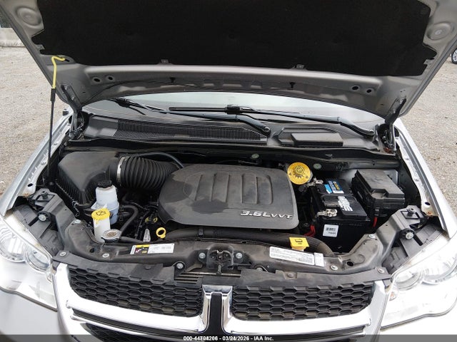 2C4RDGBGXJR309951 Dodge Grand Caravan Se