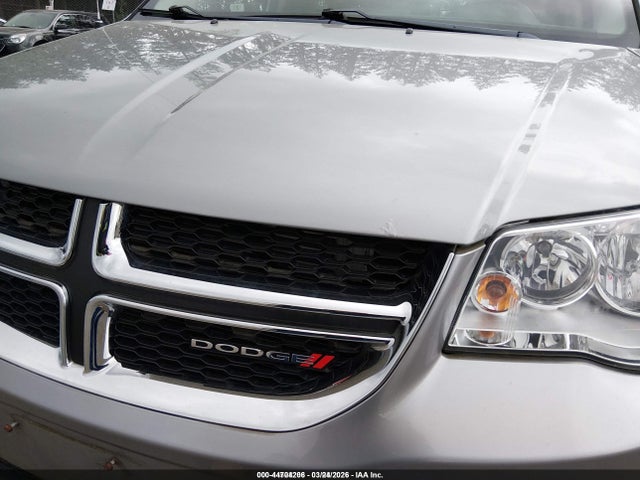 2C4RDGBGXJR309951 Dodge Grand Caravan Se