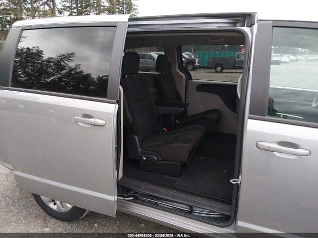 2C4RDGBGXJR309951 Dodge Grand Caravan Se