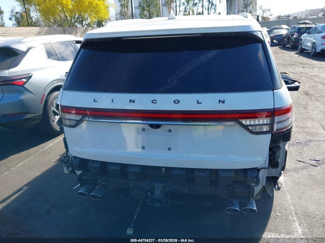 5LM5J9XC5LGL00936 Lincoln Aviator Black Label