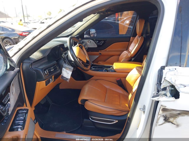 2020 LINCOLN AVIATOR 5LM5J9XC5LGL00936 Photo 4