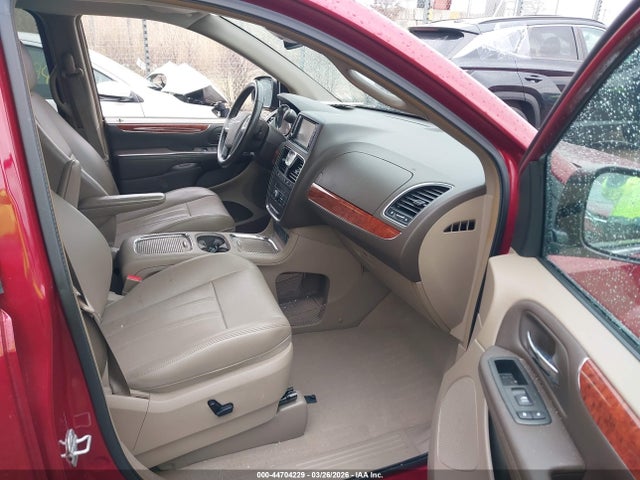 Продажа на аукционе авто 2013 Chrysler Town & Country Touring-l, vin: 2C4RC1CG7DR565225, номер лота: 44704229