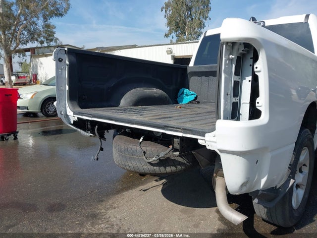 Продаж на аукціоні авто 2022 Ram 1500 Big Horn  4x4 6'4 Box, vin: 1C6RRFBG3NN278712, номер лоту: 44704237