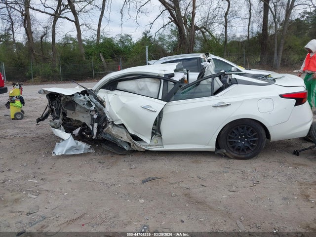 1N4BL4BV4LC245926 Nissan Altima S Fwd