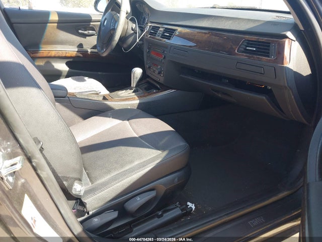 Продажа на аукционе авто 2006 Bmw 325i, vin: WBAVB13586K001596, номер лота: 44704263