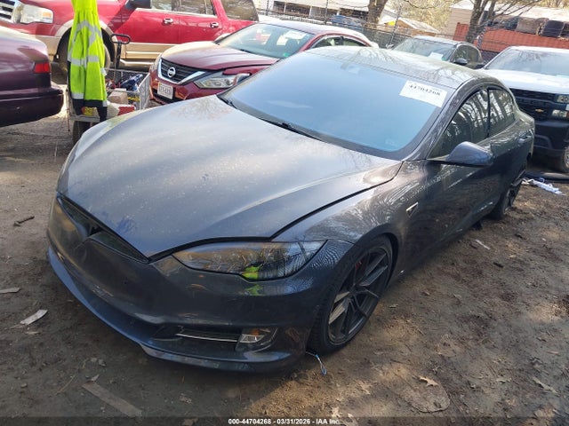 Продаж на аукціоні авто 2015 Tesla Model S 85d/p85d, vin: 5YJSA1E40FF116638, номер лоту: 44704268