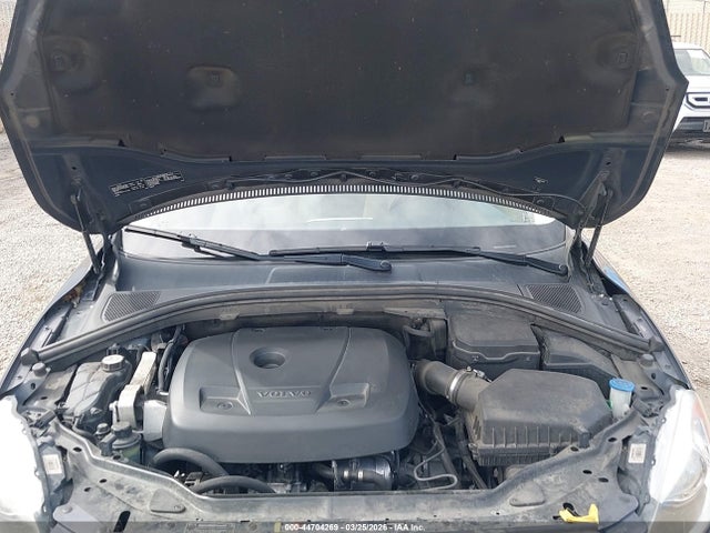 YV440MDK1F2761618 Volvo Xc60 T5/premier