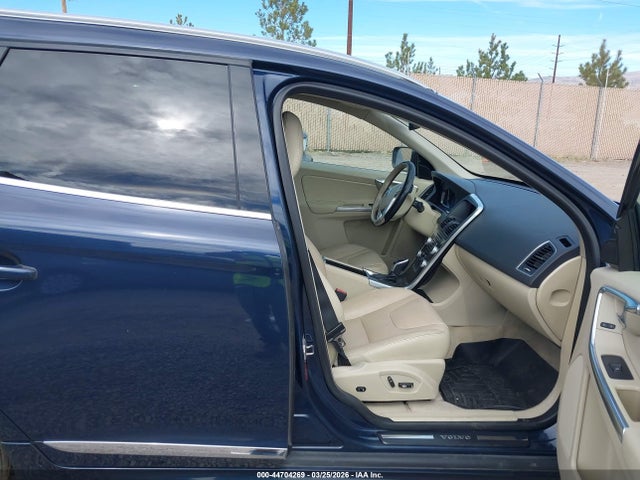 YV440MDK1F2761618 Volvo Xc60 T5/premier