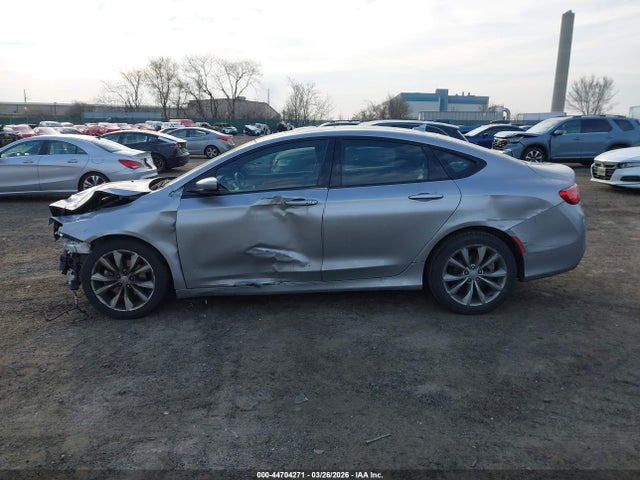 Продаж на аукціоні авто 2015 Chrysler 200 S, vin: 1C3CCCBB7FN638363, номер лоту: 44704271