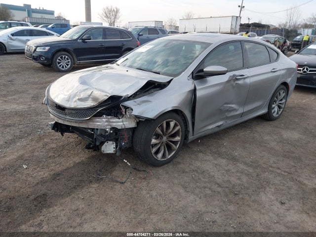 Продаж на аукціоні авто 2015 Chrysler 200 S, vin: 1C3CCCBB7FN638363, номер лоту: 44704271