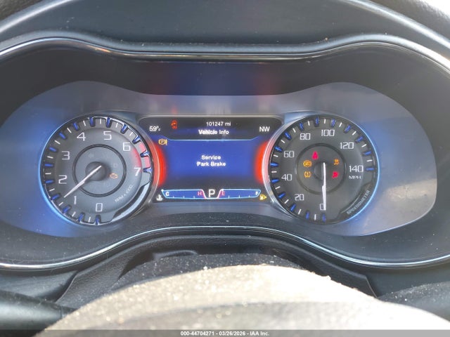 Продаж на аукціоні авто 2015 Chrysler 200 S, vin: 1C3CCCBB7FN638363, номер лоту: 44704271