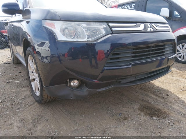Продаж на аукціоні авто 2014 Mitsubishi Outlander Se, vin: JA4AD3A35EZ016825, номер лоту: 44704278