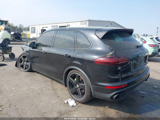 2016 PORSCHE CAYENNE E-HYBRID WP1AE2A28GLA63355 Photo 2