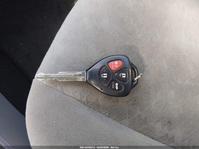 44704312 :رقم المزاد ، 1NXBU40E89Z042837 vin ، 2009 Toyota Corolla Le مزاد بيع