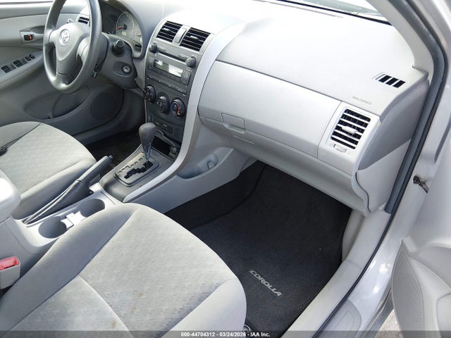 44704312 :رقم المزاد ، 1NXBU40E89Z042837 vin ، 2009 Toyota Corolla Le مزاد بيع