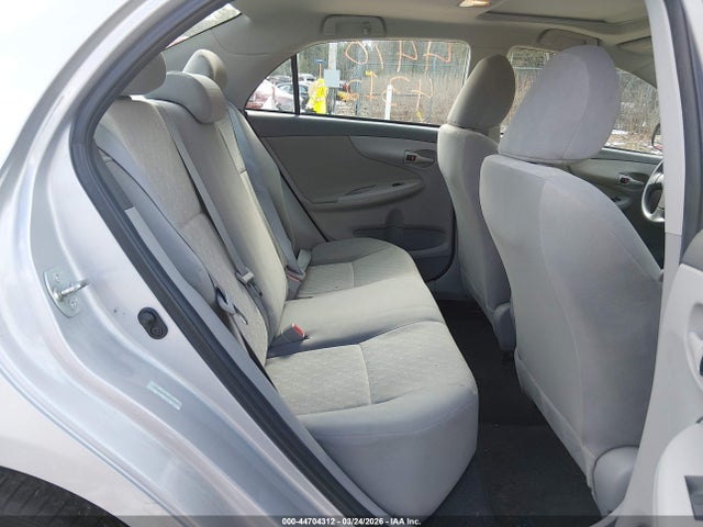 44704312 :رقم المزاد ، 1NXBU40E89Z042837 vin ، 2009 Toyota Corolla Le مزاد بيع
