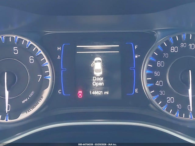 Aukcja sprzedaży 2015 Chrysler 200 Limited, vin: 1C3CCCAB6FN502811, numer aukcji: 44704339