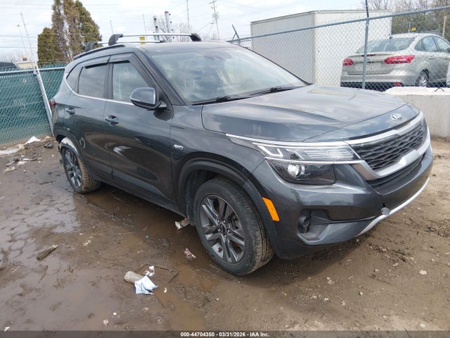 Продажа на аукционе авто 2021 Kia Seltos S, vin: KNDEUCAA4M7071329, номер лота: 44704350