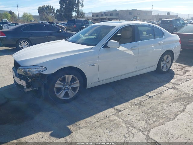 44704382 :رقم المزاد ، WBAFR1C56BC740583 vin ، 2011 Bmw 528i مزاد بيع