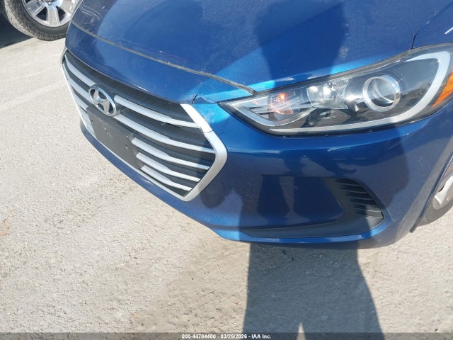 2017 Hyundai Elantra Se მანქანა იყიდება აუქციონზე, vin: 5NPD84LF0HH072283, აუქციონის ნომერი: 44704400